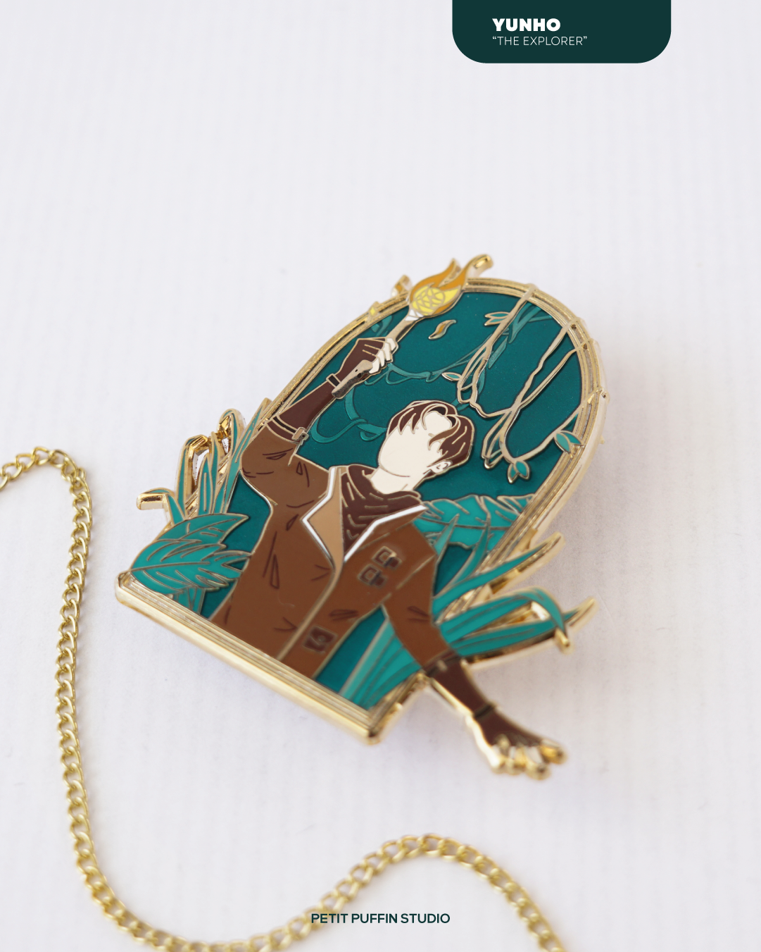 Yunho - The Explorer - pin émaillé