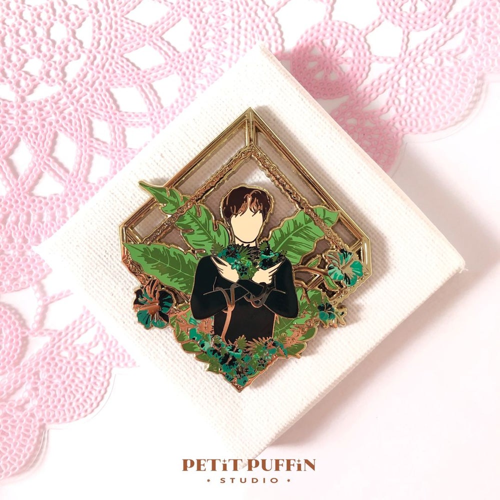 I.N - The Generous enamel pin